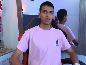 Stripchat Live Porn of Alan_Colthon