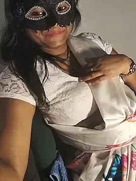 Stripchat Adult Webcam of DIRTYSECRET_QUEEN_07