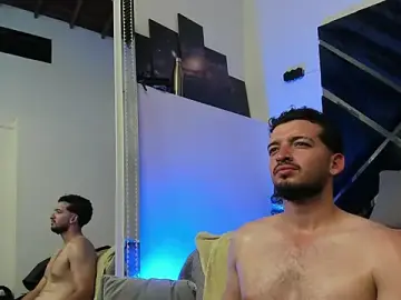 Stripchat Live Sex Cam of Logan_Wolf-js
