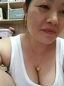 Stripchat Nude Webcam of Jennie_dogy