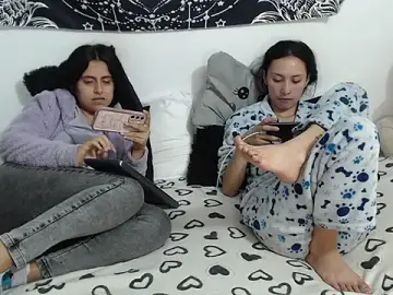 Stripchat Sex Chat of emily_n_abby