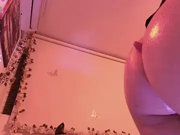 Stripchat Live Porn of soft_cherry_