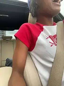 Stripchat Free Porn Cam of Princessssbby