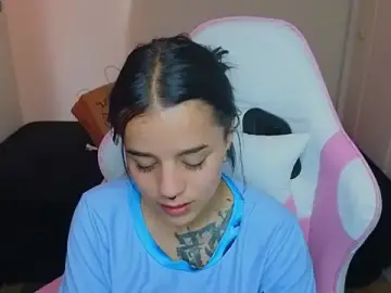 Stripchat Free Porn Cam of Nicole_Foxx_