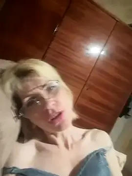 Stripchat Sex Cam of Georgette466