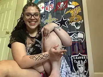 Stripchat Best live sex cam show of QueenNuttCollector