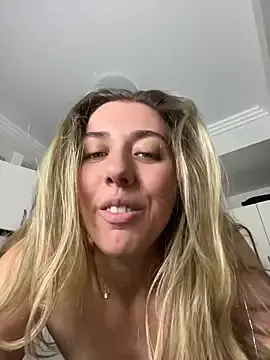 Stripchat Best Webcam of Aussielulu
