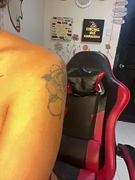 Stripchat Free Live Porn of Liamiler01_