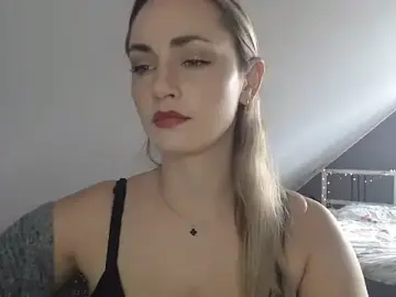 Stripchat Sex Chat of ScarlettSensitive