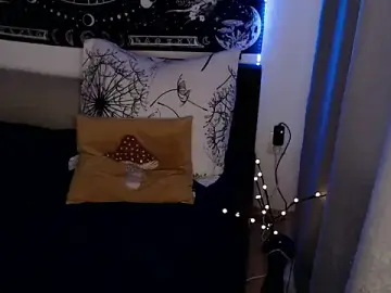 Stripchat Best live sex cam show of AlienforTwenty