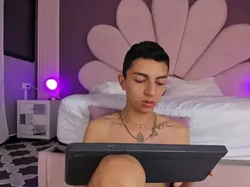 Stripchat Best Webcam of NickandAbby_