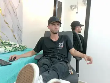 Stripchat Best live sex cam show of KingOfTemptation