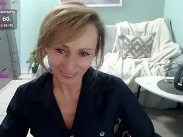 Stripchat Live Sex of HornyMilf_777