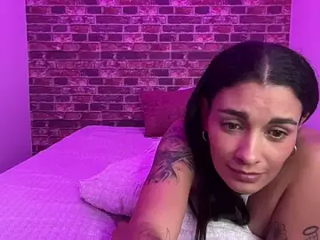 Stripchat Adult Webcam of Skarlett_Kiss