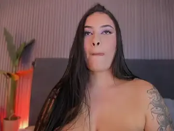 Stripchat Sex Cam of pamelaa_vega