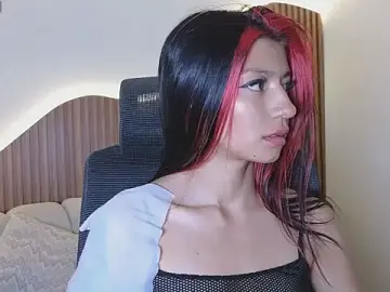 Stripchat Live Sex Cam of dulcetorresvg