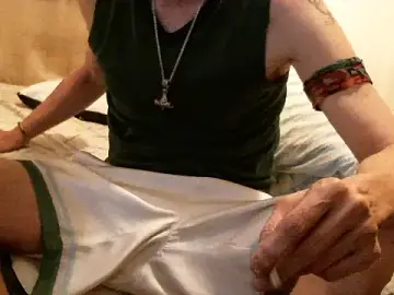 Stripchat Sex Cam of bravo23toro