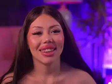 Stripchat Free Porn Cam of AlessiaNoire