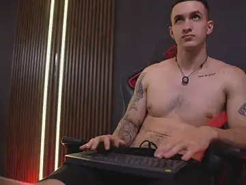 Stripchat Live Sex Cam of JacksonOlsenn