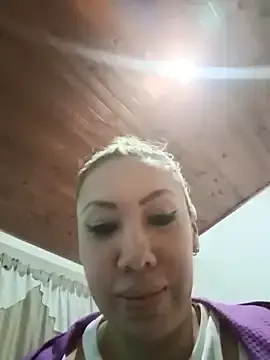 Stripchat Adult Video Chat of coral_smitth