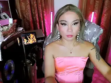 Stripchat Live Sex of YourNikkieXxx