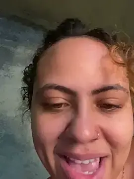 Stripchat Adult Webcam of Chloe_Leaozinho