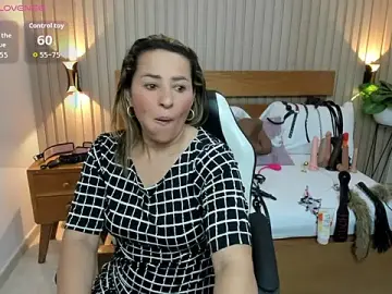 Stripchat Best live sex cam show of luciana_ballesteros_