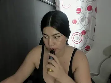 Stripchat Nude Webcam of Saanvi21