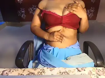 Stripchat Live Sex Cam of Hotty_Girl147