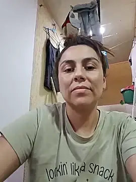 Stripchat Live Sex Cam of vanessa-titisM