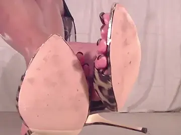 Stripchat Live Sex Cam of Lady-Nymph