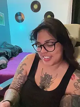 Stripchat Live Sex of miacanela_xo