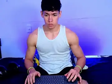 Stripchat Live Porn of Luke_Muscle