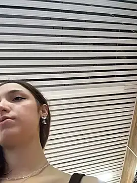 Stripchat Adult Webcams of DollyTall