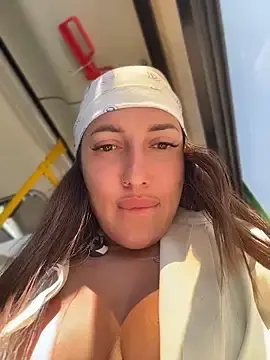 Stripchat Sex Cam of AleksandraRich
