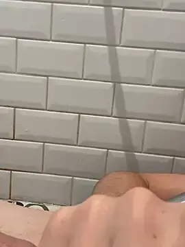 Stripchat Free Porn Cam of Axel_chaud64
