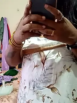 Stripchat Free Live Porn of poojag_2