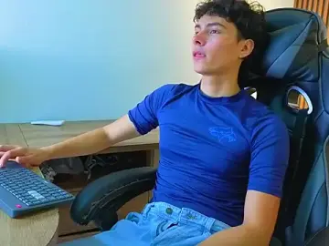 Stripchat Best Webcam of Esteban_Fire