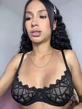 Stripchat Watch Live Sex Cams of Miaa_love6969
