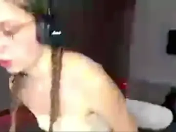 Stripchat Sex Cam of AmyYammy