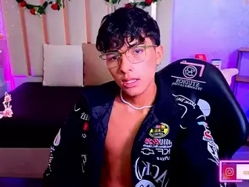 Stripchat Sex Cam of osamu_tay
