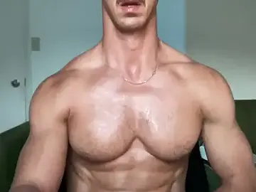 Stripchat Watch Live Sex Cams of runfasterxoxo