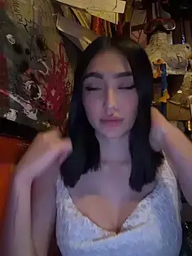 Stripchat Live Sex Cam of Maddy_Jones
