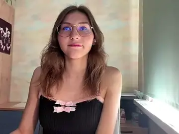 Stripchat Adult Video Chat of Miaaa_Moon