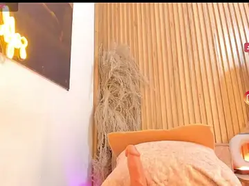 Stripchat Free Porn Cam of sofhiaa_adaams