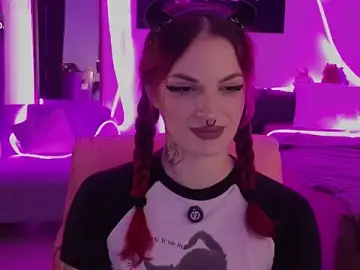 Stripchat Watch Live Sex Cams of BratzieDarsie