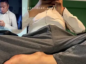 Stripchat Free Live Porn of mrcake666