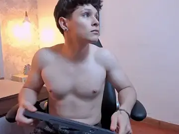 Stripchat Live Porn of kraven_lust