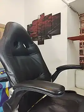 Stripchat Free Porn Cam of _Shirley_