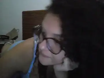 Stripchat Sex Cam of amorcaradepau_
